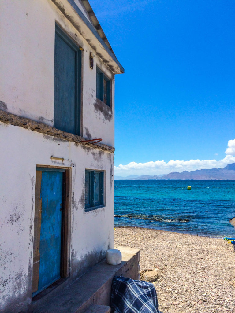 A house on the edge of the water on Pardito.