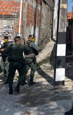 Guns, scrubs and sunshine   